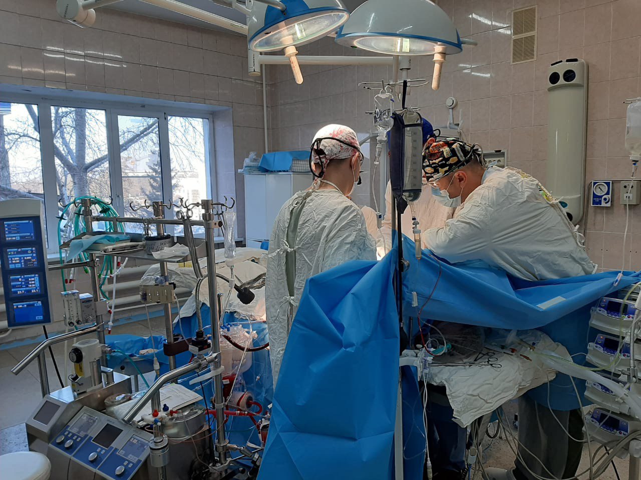 Забайкальские кардиохирурги краевой больницы спасли жизнь пациенту