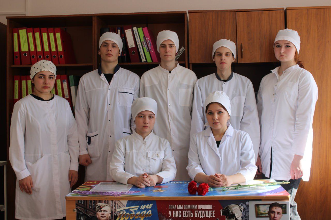 Память герою: В медколледже Читы появилась Парта Героя